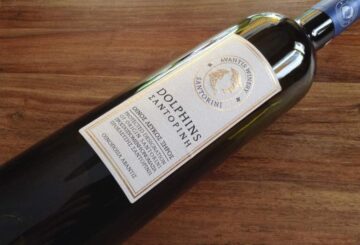 Avantis Winery Dolphins Santorini 2017