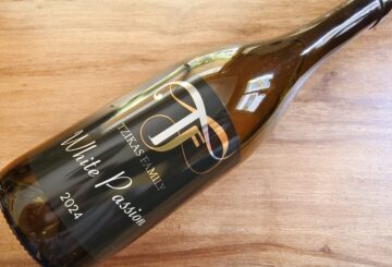 Tzikas Family White Passion Vidiano – Asyrtiko 2024